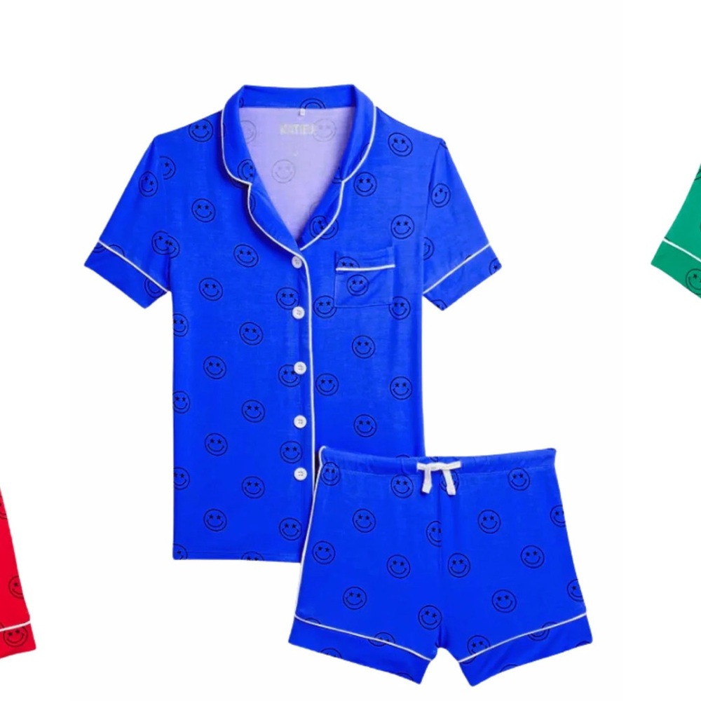 Katie J nyc tween lounge happy face set blue xl